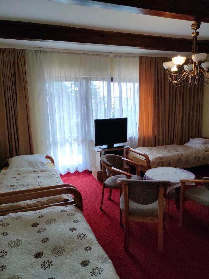 Delfin Bed and Breakfast Mielno  Exteriör bild